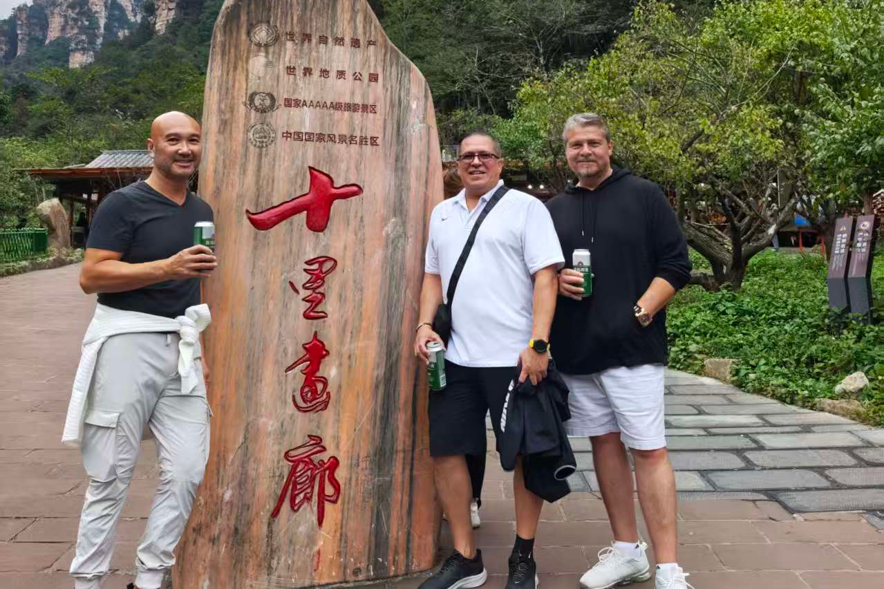 8D9N Zhangjiajie Chongqing