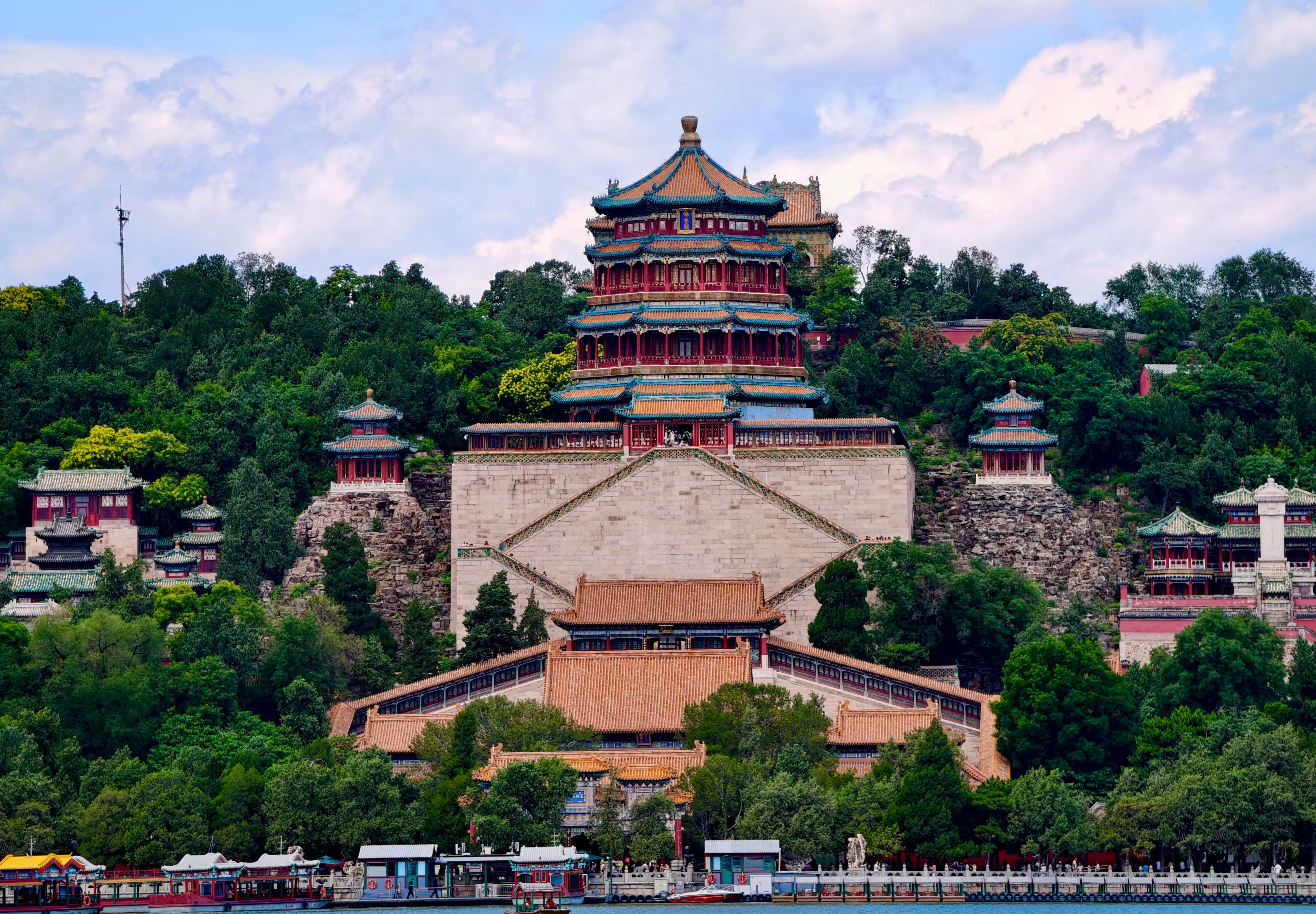 12D11N Beijing + Chongqing + Zhangjiajie + Shanghai